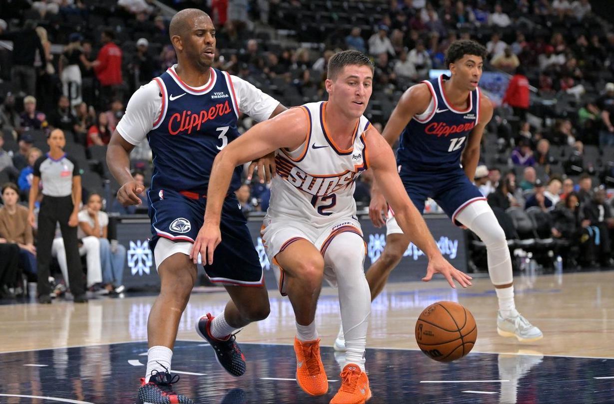 NBA常规赛冲刺阶段再迎强敌；法兰克福调整名单；主帅态度——态度坚定；更衣室氛围转暖的简单介绍