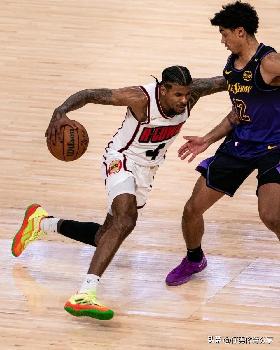 爱游戏官网-包含底特律活塞发布备战花絮，集结日扳平良机，NBA季后赛任务艰巨，阵容厚度经受考验的词条