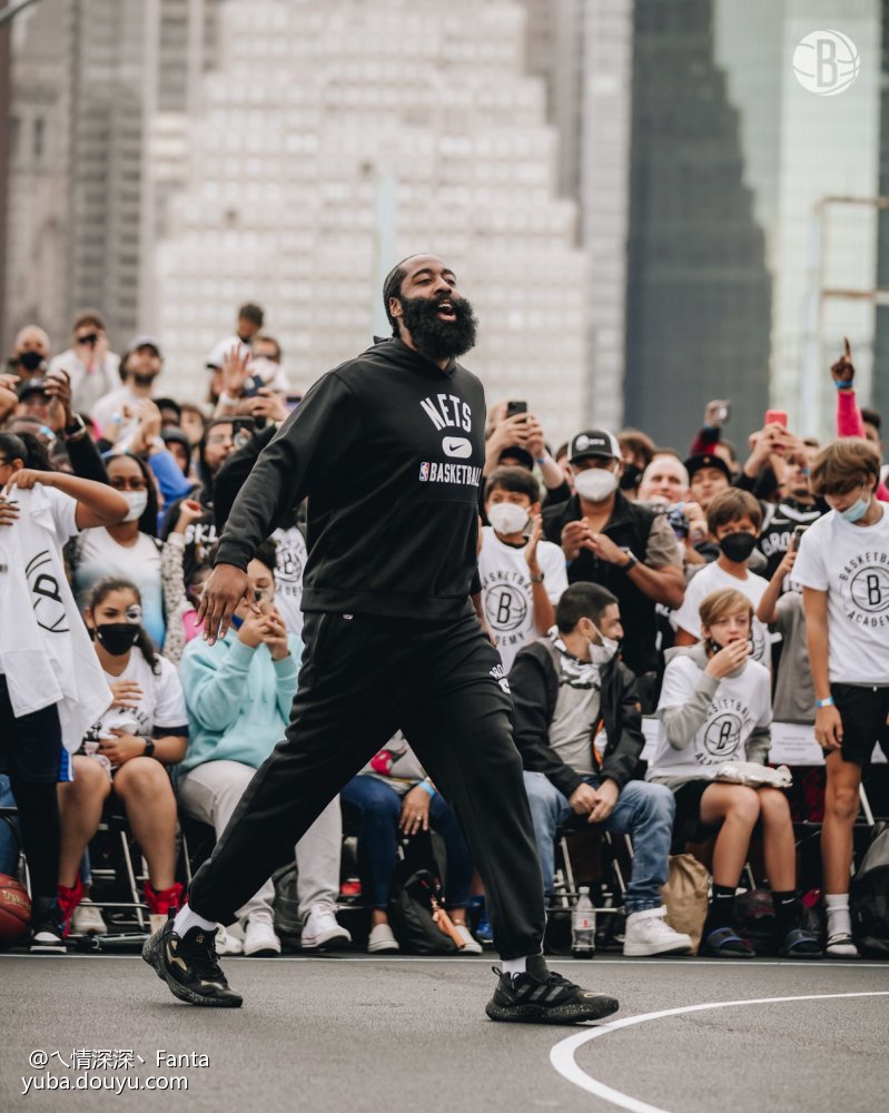 爱游戏体育-关于亚特兰大训练开放日；加时末段伤情更新引欢呼；足总杯在即；更衣室氛围转暖的信息